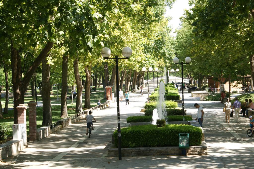 Hotel Park 라리사 외부 사진