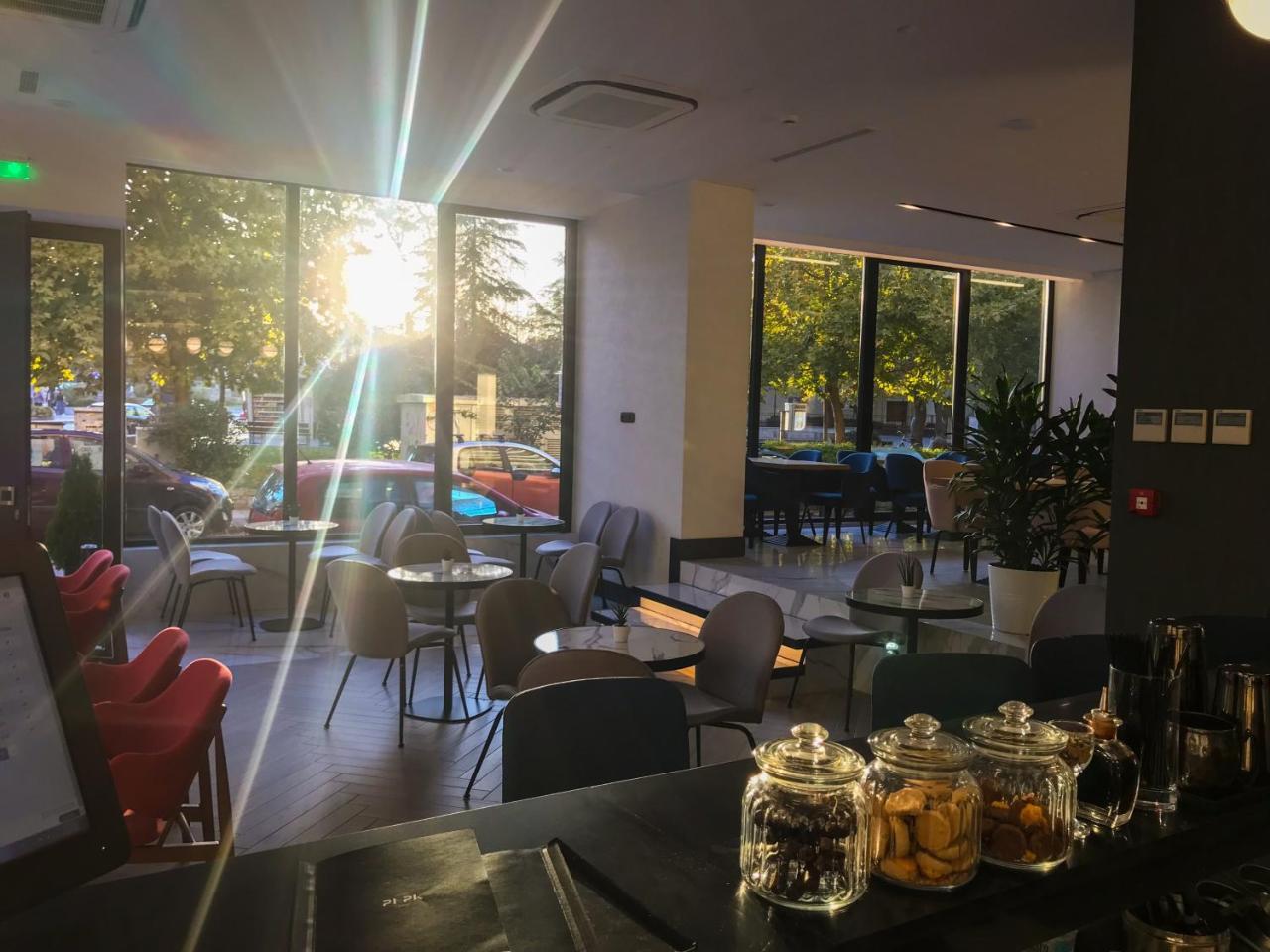 Hotel Park 라리사 외부 사진